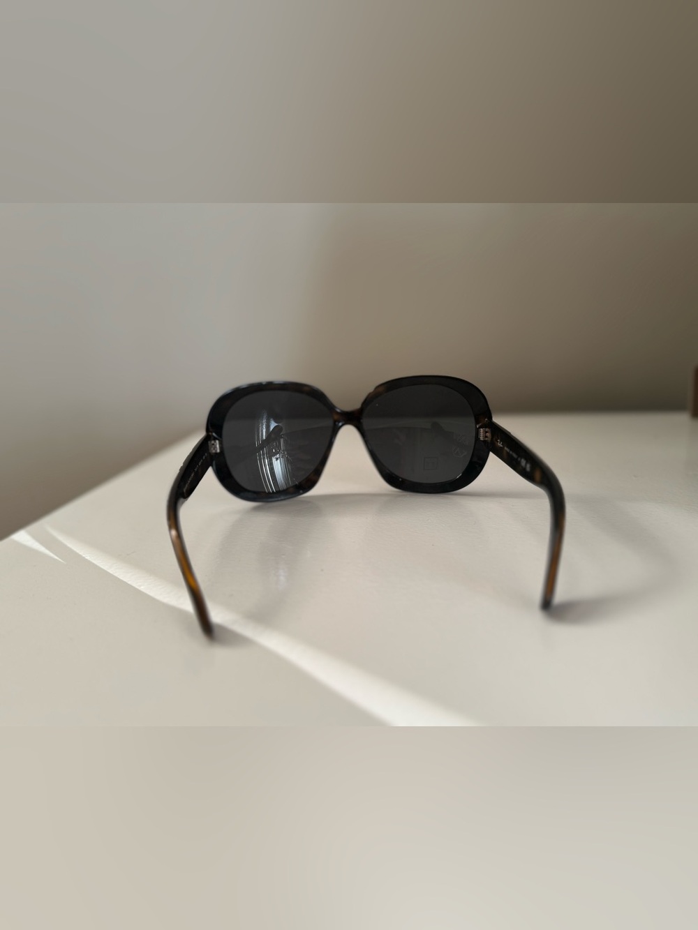 Ray-Ban Jackie Ohh II - Polished Light Havana Frame & Green Solid Classic Lens - Picture 9 of 13